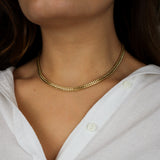 Choker Sury