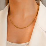 Tangled necklace
